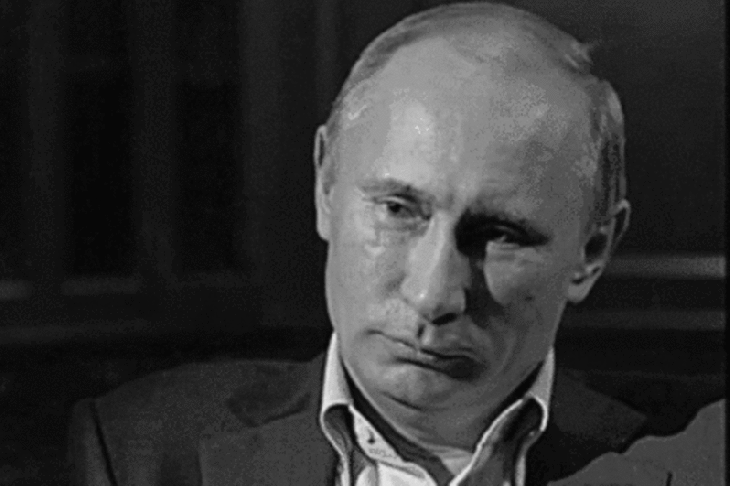 Putin laughing BW 800